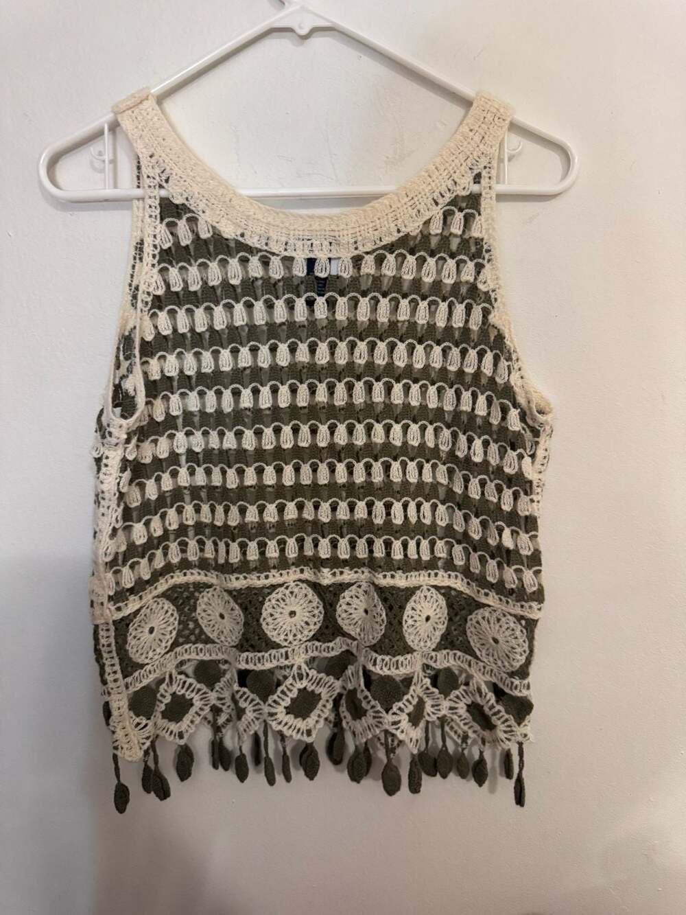 Daytrip Olive Green & Cream Crochet Fringe Tank Top Size S - Picture 1 of 5